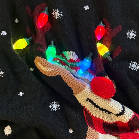 Light up Reindeer Christmas Sweater Ugly Christmas sweater holiday. Size XXL - Picture 6 of 7